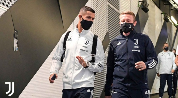 cristiano-ronaldo-dkk-tiba-di-allianz-stadium-turin-menghadapi-laga-melawan-napoli.jpg