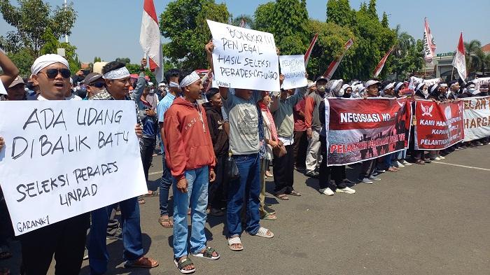 Enam Bulan Terkatung-katung, Calon Perangkat Desa Lolos Seleksi di Kudus Menuntut Dilantik