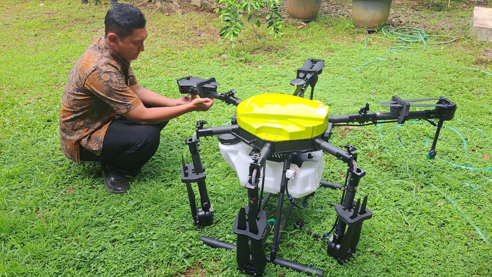 drone-wong-tani.jpg