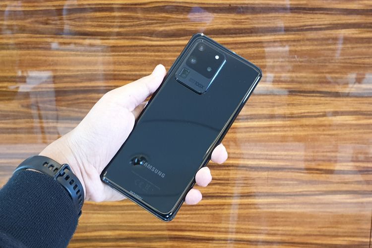Sama Usung Kamera 108 MP, Samsung Galaxy S20 Ultra atau Xiaomi Mi Note10 Pro yang Lebih Canggih?