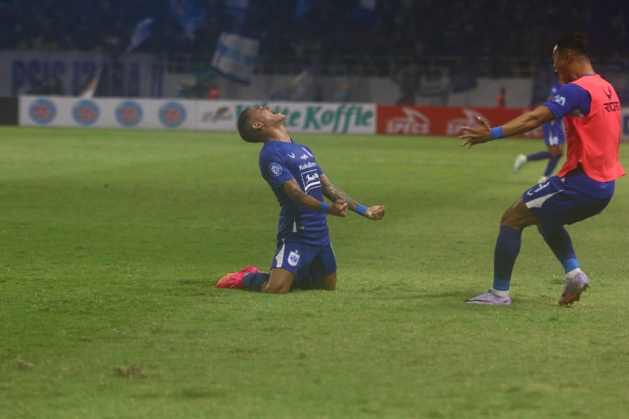gali-freitas-psis-selebrasi-vs-persib.jpg