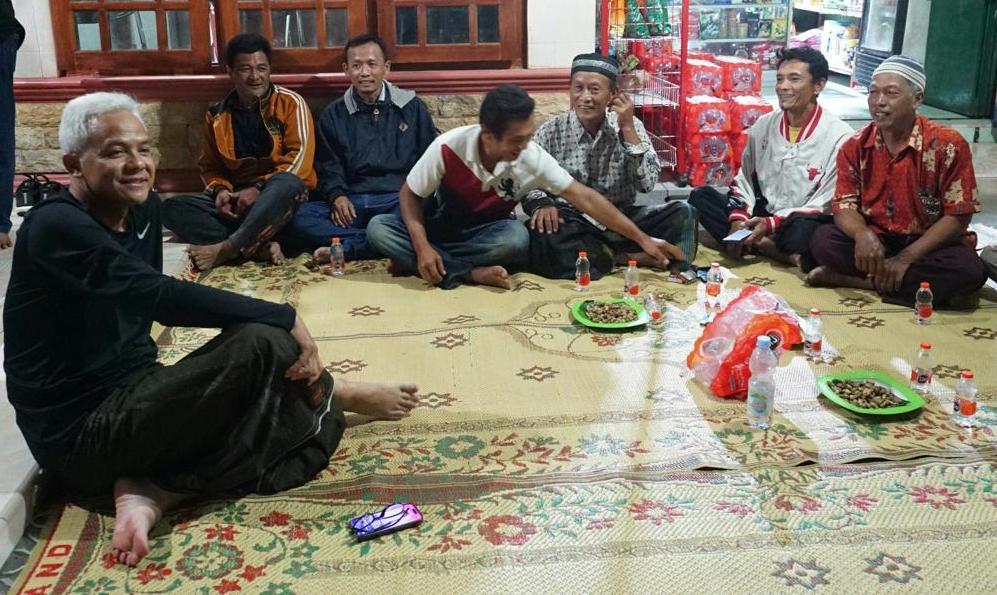 ganjar-menginap-poookarto-nginep.jpg