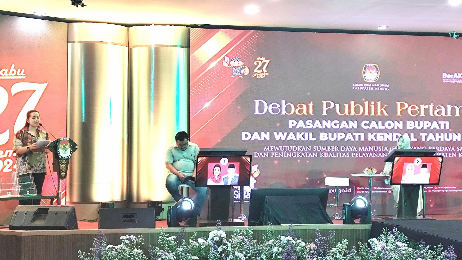 gladi-resik-debat-perdana-pilkada-kendal-2024.jpg