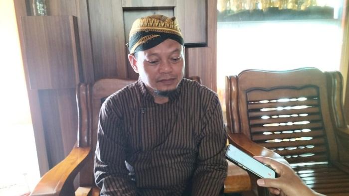 guru-matematika-sma-negeri-1-sumberlawang-sragen-meminta-maaf-rundung-siswinya-agar-berjilbab.jpg