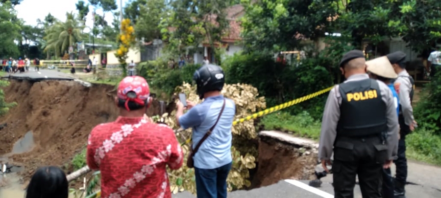 Ini Kronologi Putusnya Jalur Penghubung Kebumen-Wonosobo Melalui Wadaslintang, Berikut Dampaknya