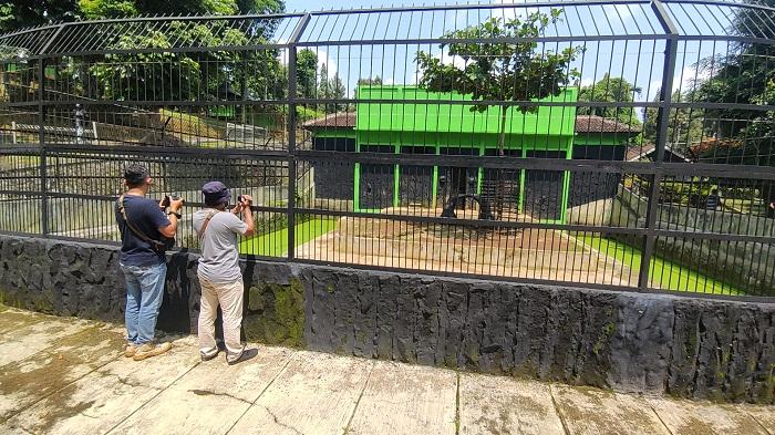 kandang-harimau-kebun-binatang-serulingmas-banjarnegara-senin-1842022.jpg