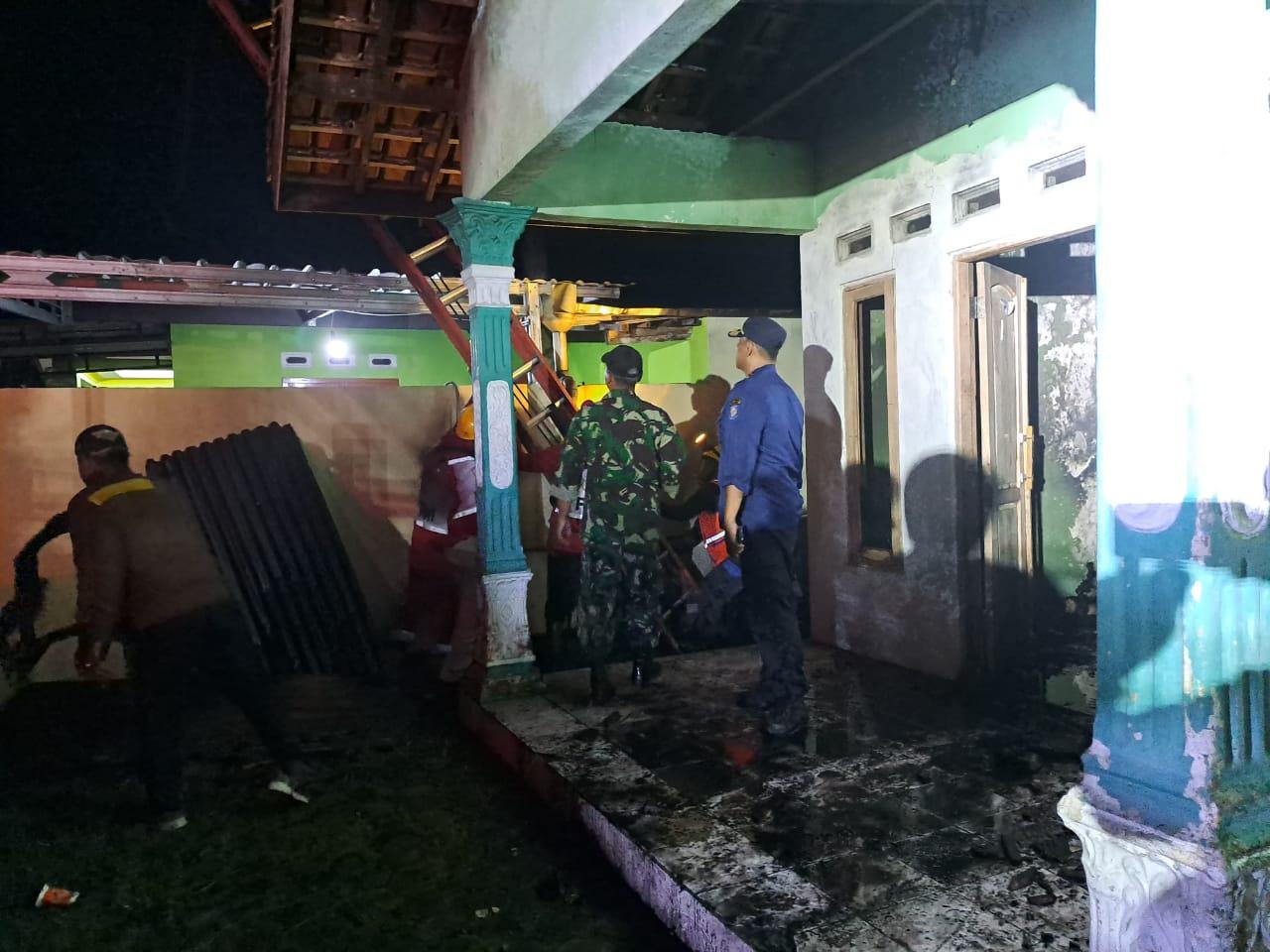 Kebakaran Rumah di Bobotsari Purbalingga, Petugas Menduga Sengaja Dibakar