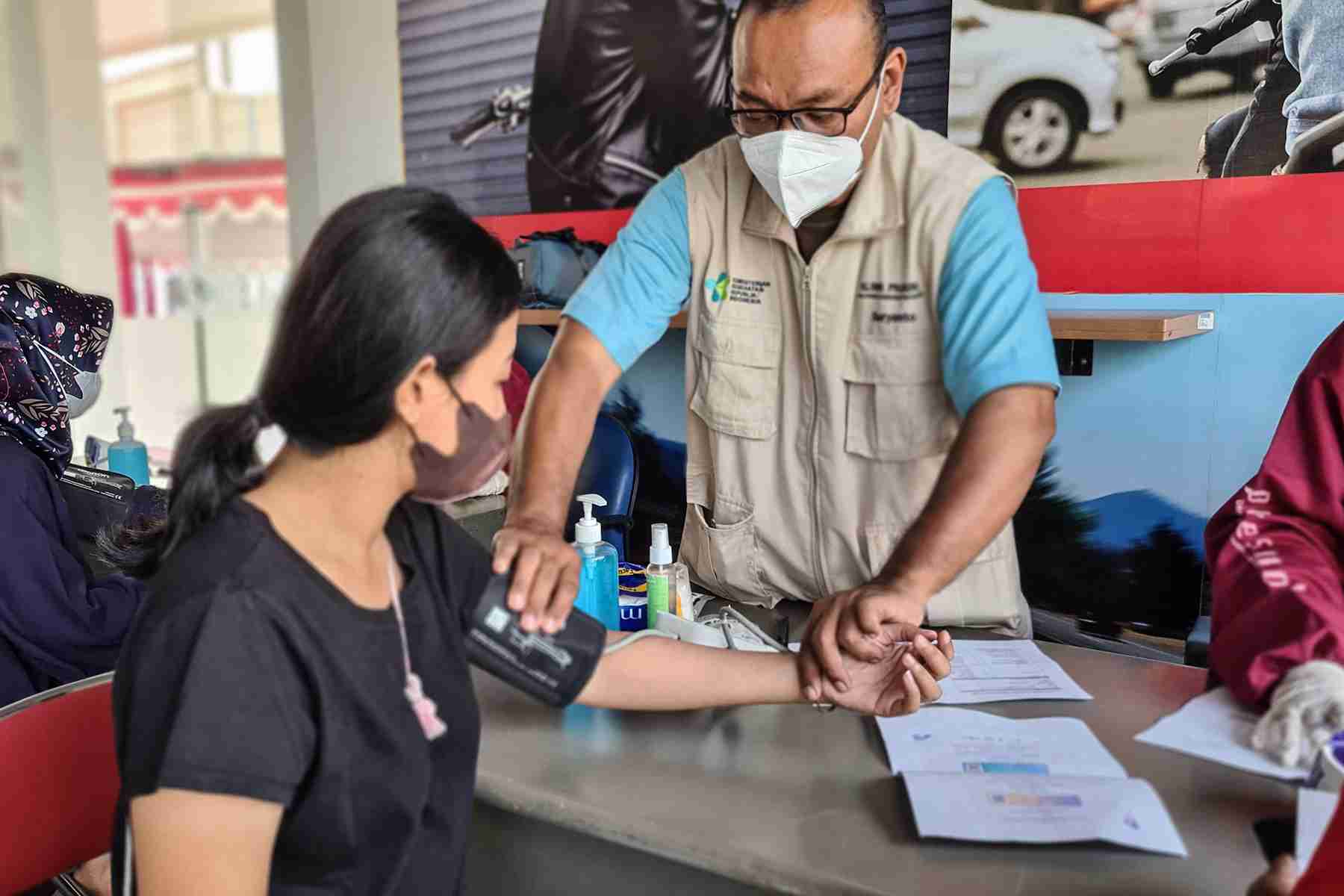konsumen-honda-mengikuti-vaksinasi-booster-x.jpg