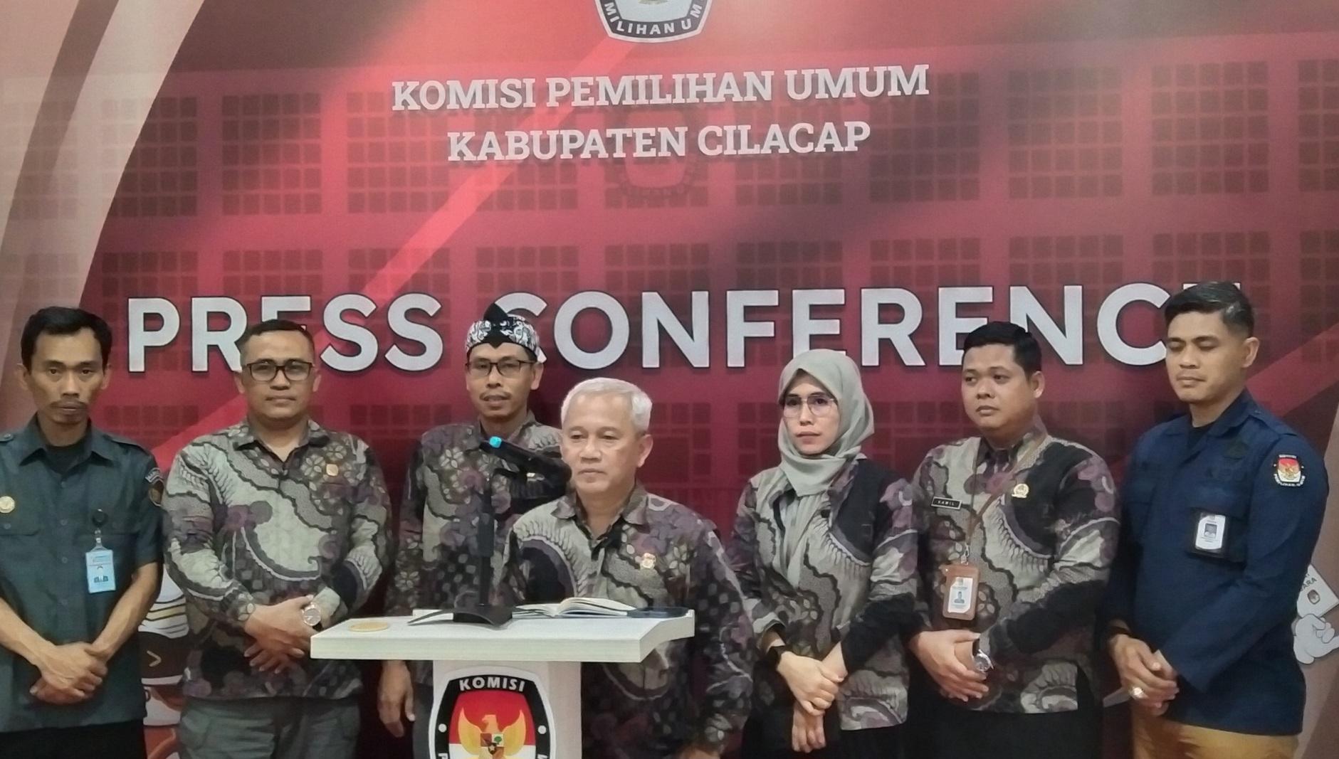 Menanti Paslon Bupati Cilacap Daftar KPU Hari Ini, Ada Vicky Shu?