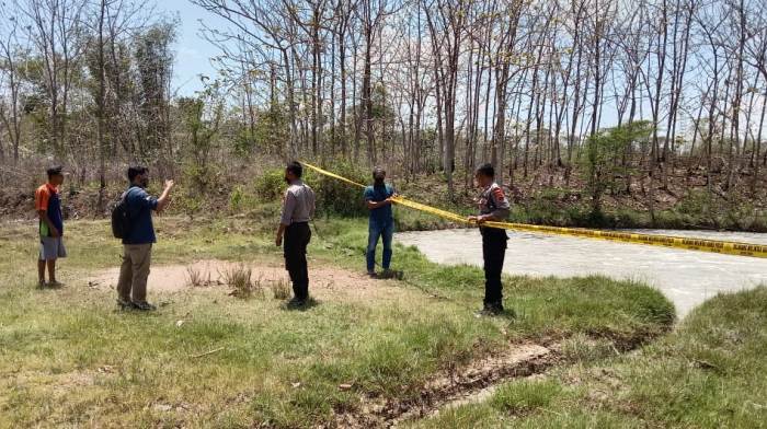 Kubangan Diduga Bekas Sumur Minyak di Blora Semburkan Gas Berbau Menyengat