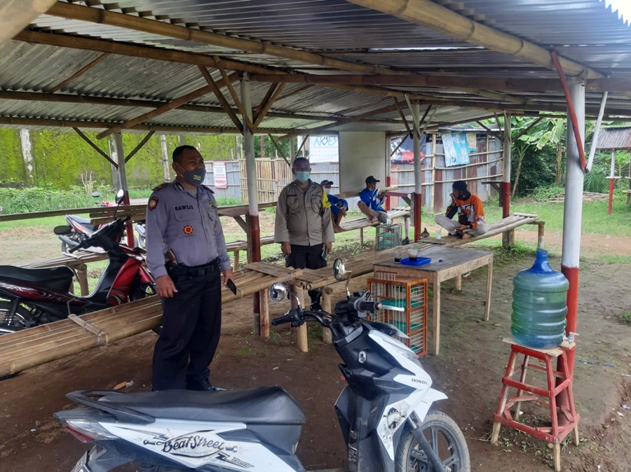 Ada Potensi Timbulkan Kerumunan, Polisi Bubarkan Lapak Burung Dara di Sumbang Banyumas