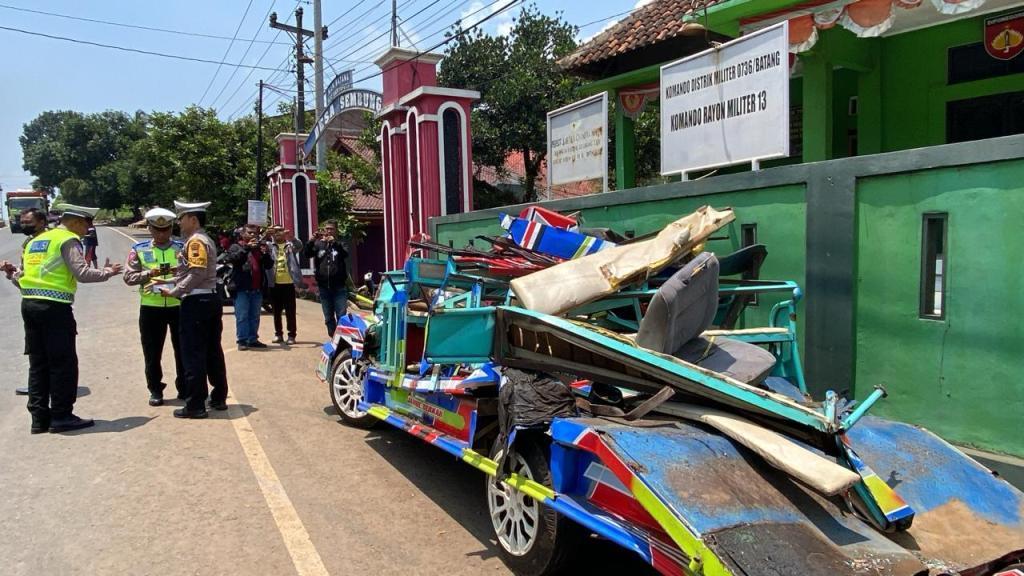 UPDATE Kecelakaan Truk vs Odong-odong di Batang, 2 Penumpang Tewas usai Dapat Perawatan