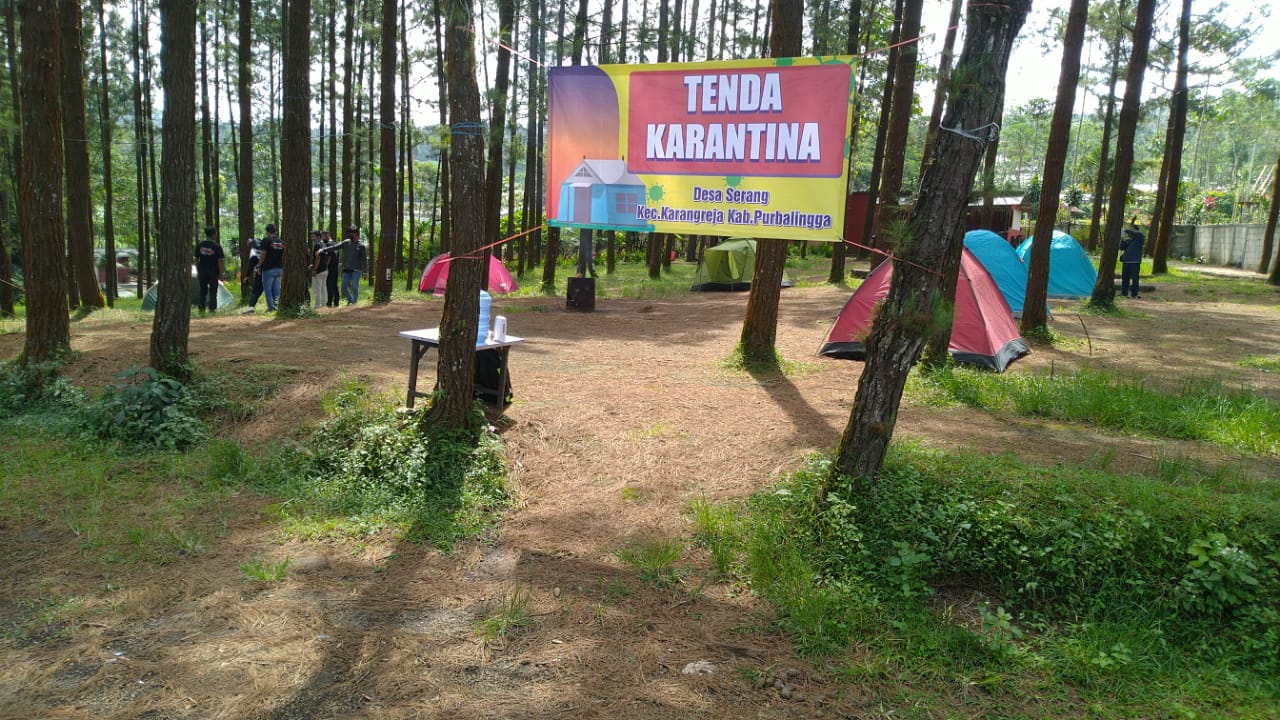 pemerintah-desa-serang-siapkan-belasan-tenda-dome-di-tengah-hutan-hutan-pinus.jpg