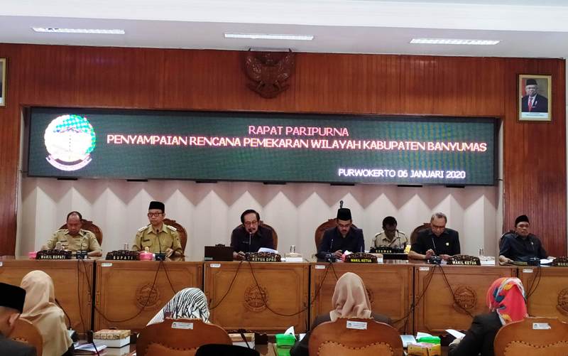 penyampaian-draft-rencana-pemekaran-wilayah-kabupaten-banyumas.jpg