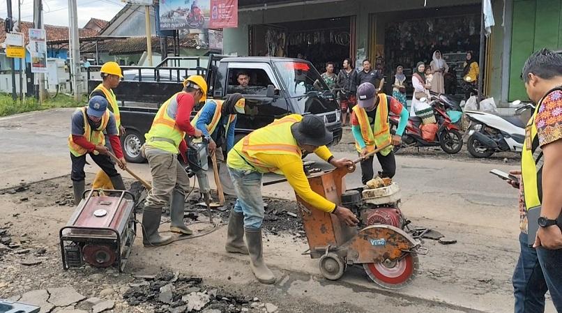 Hati-hati Saat Mudik Lewat Weleri-Sukorejo Kendal, Rawan Longsor!