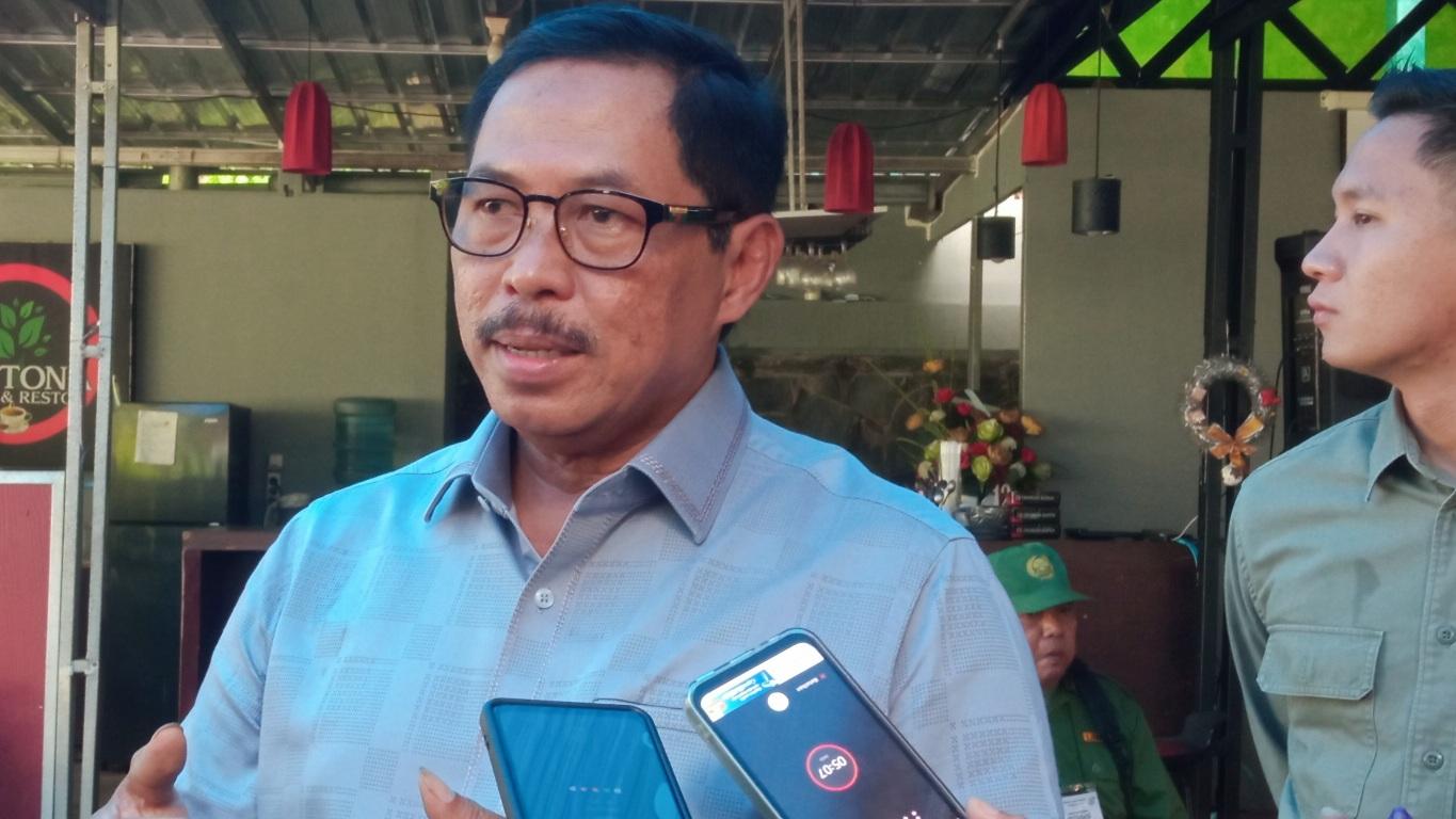 pj-gubernur-jateng-nana-sudjana-setelah-mencoblos-di-tps-kelurahan-gajahmungkur-kota-semarang.jpg