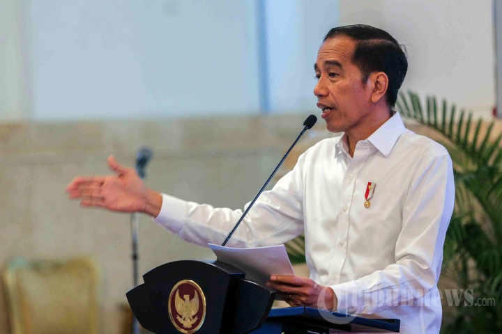 presiden-joko-jokowi-widodo-sedang-memberikan-arahan_.jpg