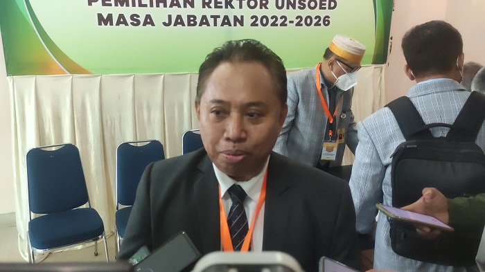 prof-akhmad-sodiq-terpilih-menjadi-rektor-unsoed-purwokerto-kamis-2432022.jpg