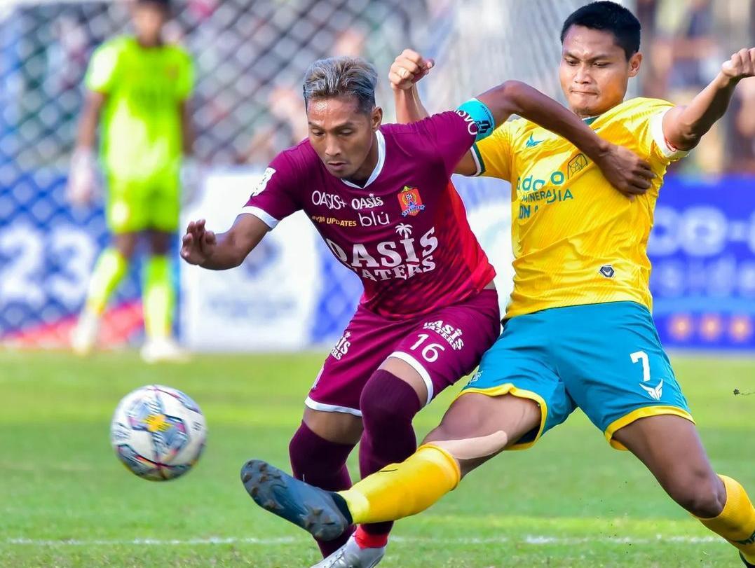 qischil-gandrum-persijap-jepara-cetak-gol-kontra-bekasi-city.jpg