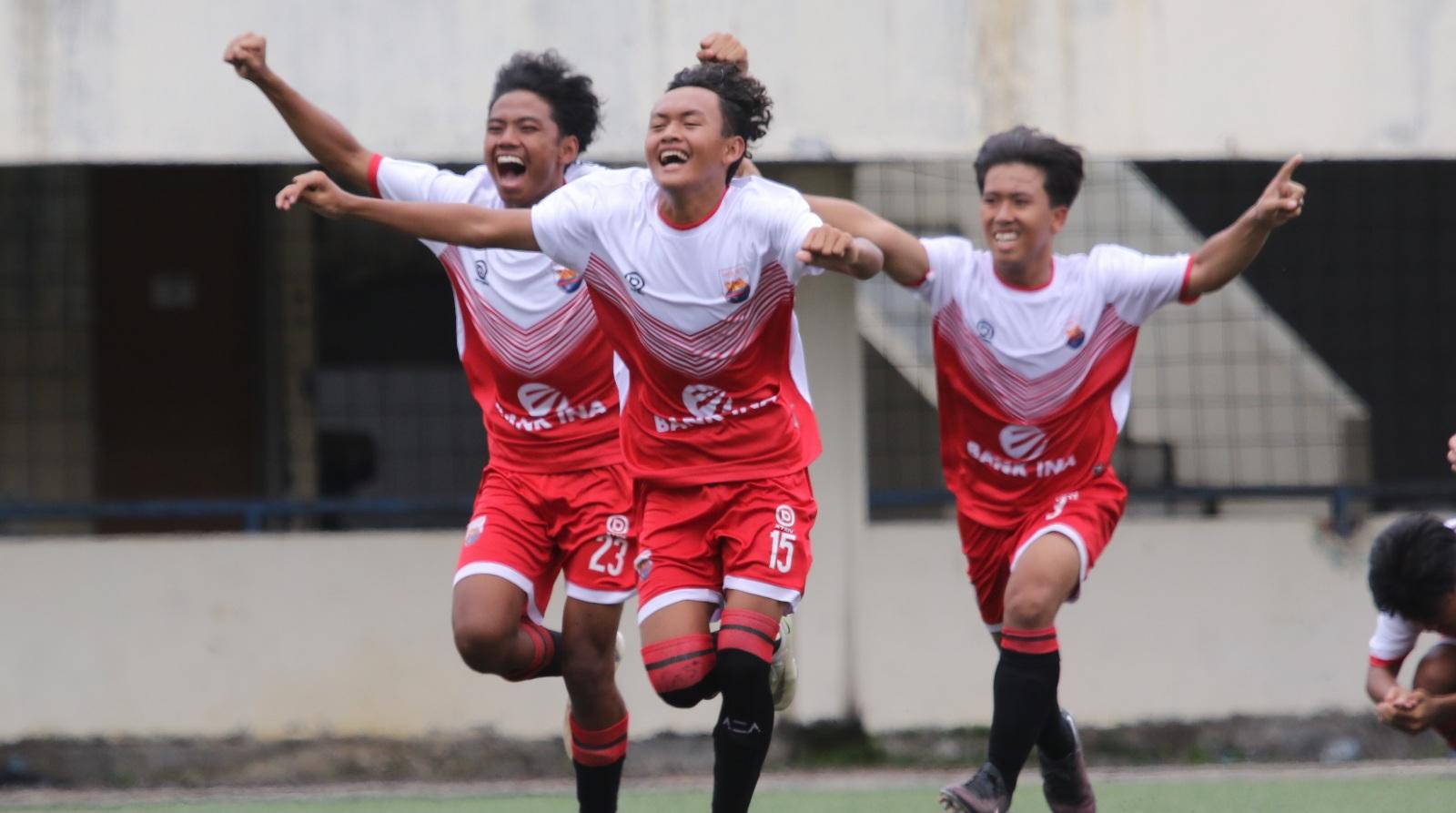 safin-pati-piala-soeratin-u-15-jateng.jpg