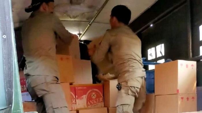 Dibawa ke Sidang Tipiring, Pemilik Lebih dari 12 Ribu Botol Miras di Kudus Dihukum Penjara 15 Hari