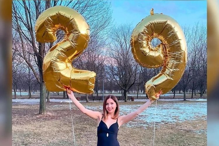 selebgram-rusia-yekaterina-didenko-saat-merayakan-ulang-tahunnya-yang-ke-29.jpg