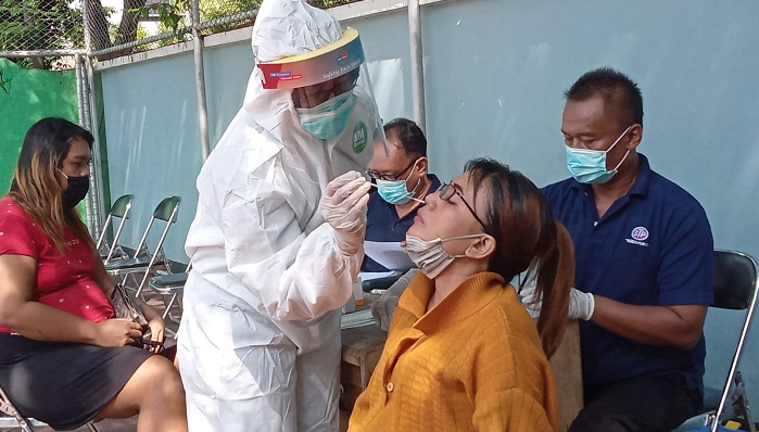 seorang-pekerja-tempat-karaoke-di-pati-nenjalani-tes-swab-antigen-di-mako-satpol-pp-pati.jpg