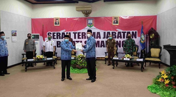 serah-terima-nota-dinas-bupati-semarang.jpg