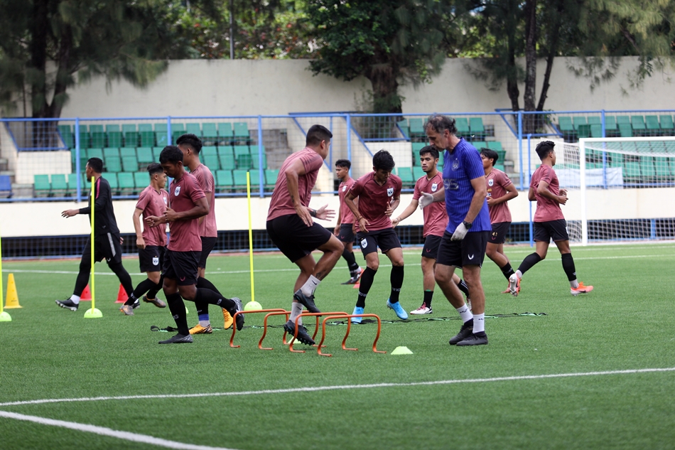 sesi-latihan-psis-semarang.jpg