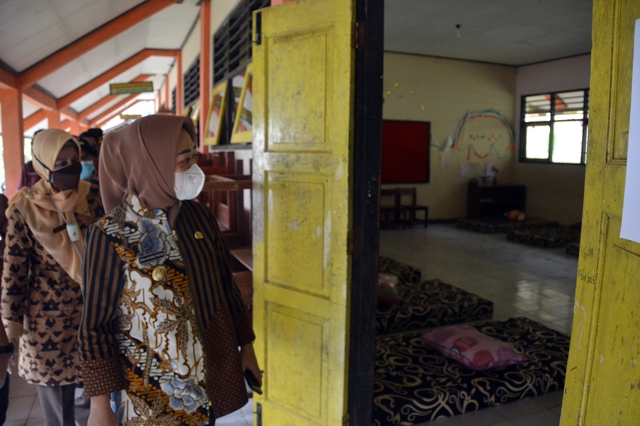 siswa-smpn-4-mrebet-positif-corona.jpg