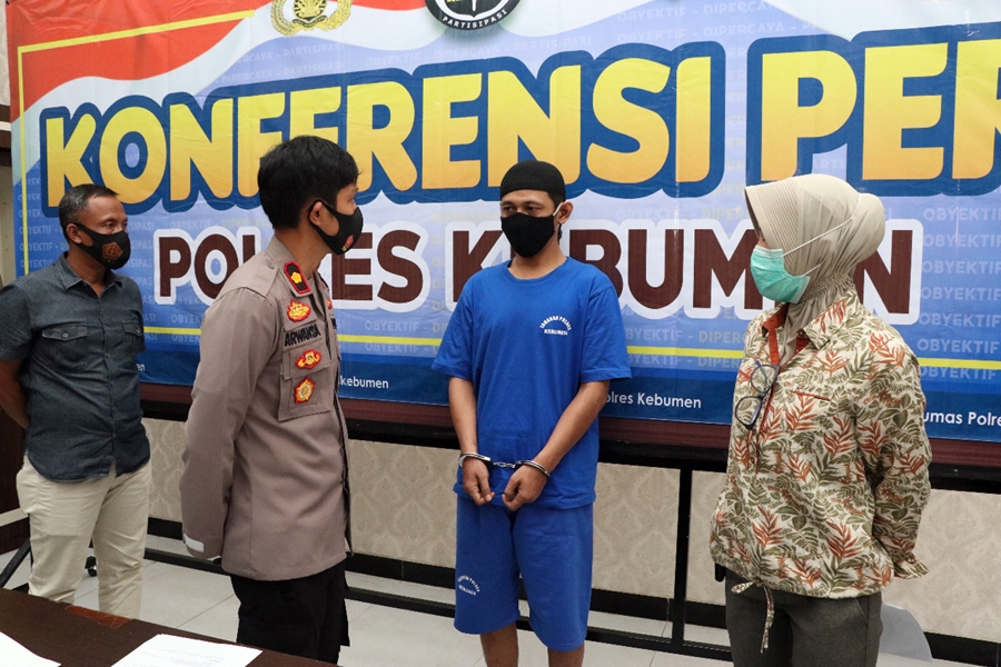 suami-pukul-istri-karena-selingkuh.jpg