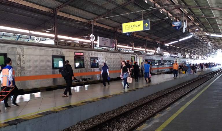 Tiket Kereta Api Angkutan Lebaran Sudah Bisa Dipesan Mulai 14 Februari 2020. Berikut Cara Pesannya