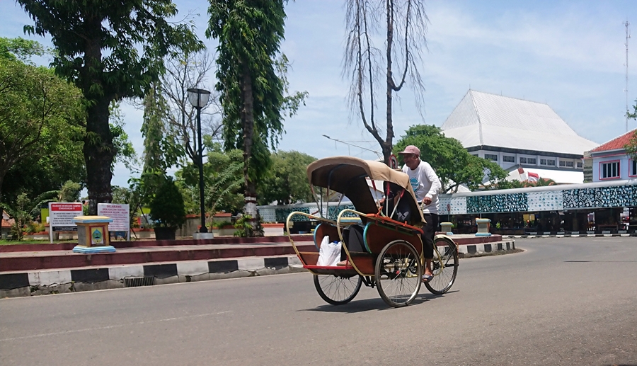 Prinsip Tukang Becak di Pemalang Ini Diancungi Jempol, Suparji: Miskin Tapi Mental Saya Orang Punya