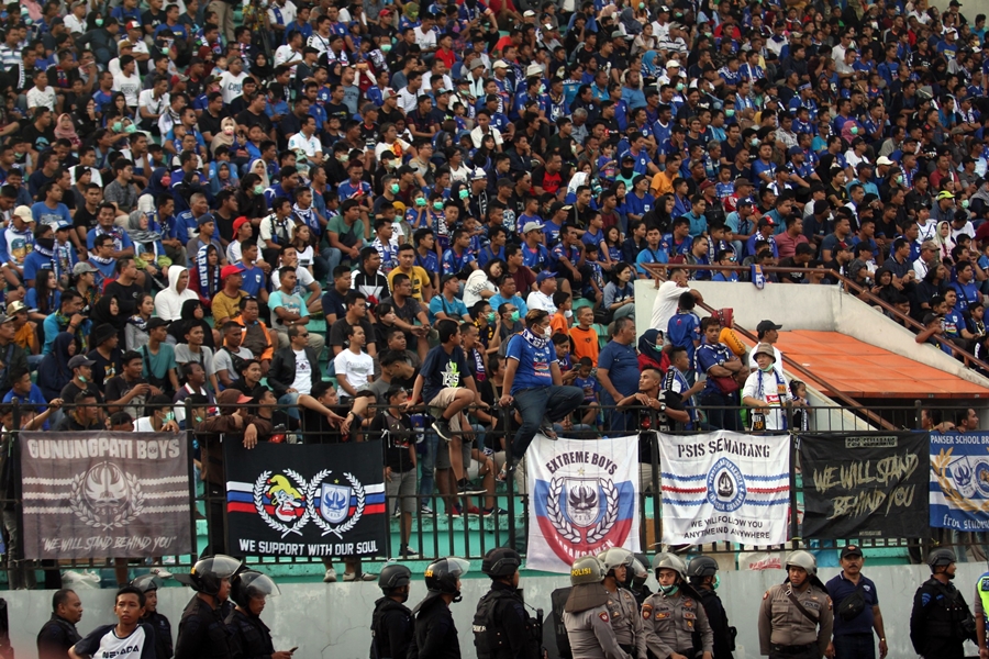 suporter-psis-semarang-tanggapi-liga-1-tanpa-penonton.jpg