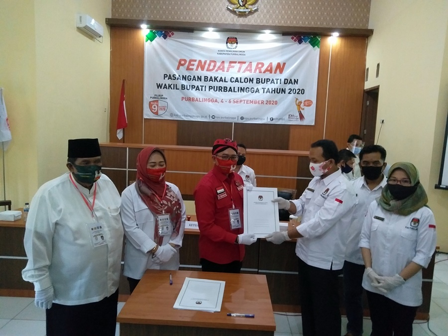 tiwi-dono-daftar-pilkada-purbalingga.jpg