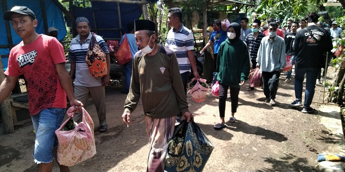 Ribuan Ayam Ingkung Dibawa ke Makam Kramat Punden Masin, Ini Makna Tradisi Sewu Sempol di Kudus