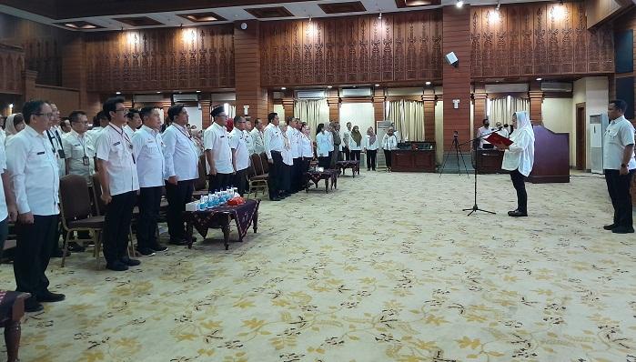 wali-kota-semarang-pimpin-deklarasi-netralitas-asn-di-pemilu-2024.jpg