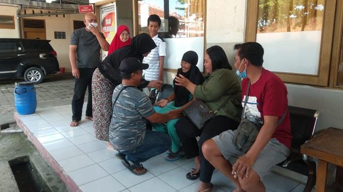 Tangis Haru Keluarga Bertemu Siti di Banyumas, Pencarian 16 Tahun Membuahkan Hasil