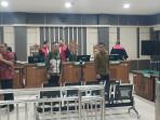 03102025-mantan-calon-bupati-cilacap-awaluddin-muuri-jalani-sidang-dugaan-korupsi.jpg