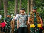 05082025-gubernur-tinjau-bantuan-pengairan-di-bantarkawung-brebes.jpg