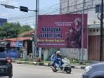 08102025-baliho-ucapan-selamat-pernikahan-wali-kota-tegal-dedy-yon-dan-gadis.jpg
