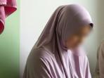 Digerebek Suami Sah, Oknum Kades di Demak Kepergok Berduaan di Kamar Kos Wanita