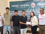 20251011-kontrak-pemain-persik-kendal.jpg