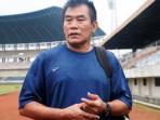 23102025-mantan-pelatih-psis-subangkit.jpg