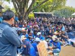 24092025-demo-buruh-di-kantor-gubernur-jateng-soal-pesangon-sritex.jpg