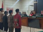 27102025-sidang-vonis-mahasiswa-unnes-demo-may-day-semarang.jpg