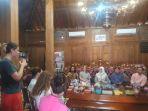 Jemaat-gereja-Belanda-ke-Ponpes-Bangsri.jpg