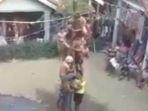 Lomba-panjat-pinang-maut-di-terlaya-brebes-jumat-1682024.jpg