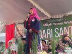 Beri Perhatian Khusus Pada Santri, Yenny Wahid: Pasangan Ganjar-Mahfud Cocok Jadi Pemimpin Indonesia