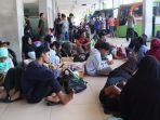 Sejumlah-penumpang-telantar-di-Terminal-Bus-Bulupitu-Purwokerto-Senin-1542024.jpg